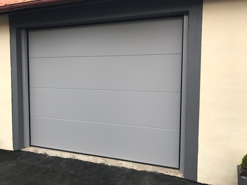 Installation Porte de Garage Coulogne – CDM 12/20